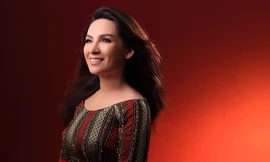 Phi Nhung khoe nét mặn mà ở tuổi 40