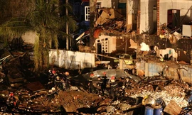 Hiện trường đổ nát sau vụ nổ kinh hoàng. Ảnh: TN