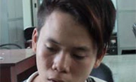 Trút 'mưa dao' vào bạn tình đồng tính vì không cho tiền