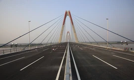 Cầu dây văng dài nhất Việt Nam trước ngày thông xe