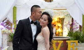 Quỳnh Nga hạnh phúc khi Doãn Tuấn hôn trong ngày cưới