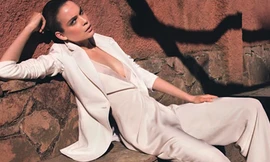 Sắc trắng gợi cảm giữa hoang mạc