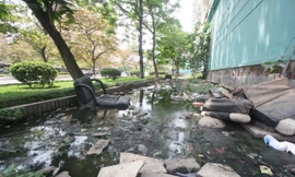 Người dân khu đô thị Đồng Tàu nhiều năm qua khốn khổ vì nước thải, nhà lún nứt và hệ thống PCCC chỉ để làm cảnh.