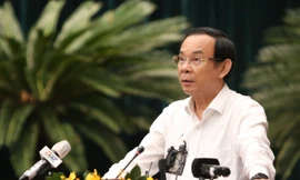 Bí thư TPHCM nói về nguồn thu nhập giúp cán bộ 'yên tâm công tác'