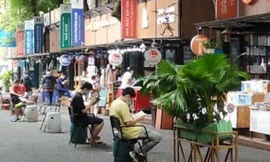 Đường sách TPHCM hoạt động thế nào sau 10 ngày mở cửa?