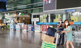 Khách tăng, các hãng ồ ạt khuyến mại và mở đường bay mới