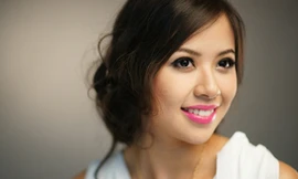 Mẹ Hoa hậu Kiều Khanh nói về con