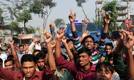Công nhân Bangladesh biểu tình sau vụ sập nhà máy hồi tháng tư vừa qua