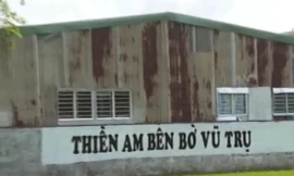 Tịnh thất Bồng Lai sau đó được đổi tên là Thiền am bên bờ vũ trụ