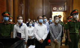 Các bị cáo tại phiên tòa sơ thẩm.