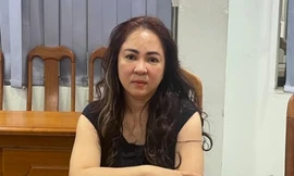 Bà Nguyễn Phương Hằng tại Cơ quan điều tra. Ảnh: C.A