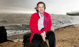 Người sống với 'trái bom nổ chậm' trong đầu