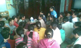 Sinh viên xưng thần y chữa bá bệnh bằng nước lã