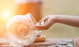 Quản lý việc chi tiêu: Lật tẩy những lời nói dối khiến mới đầu tháng đã rỗng túi