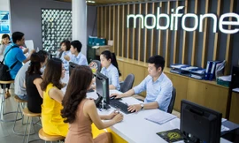 Giảm giá hơn 50%, Samsung Galaxy J7 Pro “hút hàng”