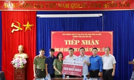 Agribank giúp người dân vùng lũ ổn định cuộc sống