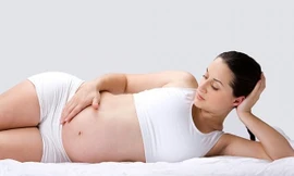 Quá trình mang thai khiến chị em dễ bị rạn da (Ảnh minh họa).