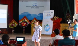 Lễ trao tặng máy lọc nước tại “làng ung thư” Cờ Đỏ