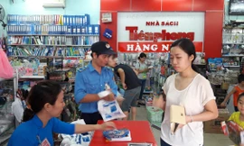 Nhà sách Tiền Phong đón hàng trăm lượt khách mỗi ngày dịp 1/6