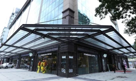 Nằm giữa tâm xanh Sài Gòn, Léman Luxury Apartments như một viên ngọc lấp lánh góp phần mang lại diện mạo mới cho khu vực