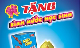 Mua mì chíp chíp, tặng ngay bình nước học sinh 
