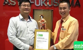 Anh Trương Công Khanh nhận giấy chứng nhận Thành viên Partner bán hàng xuất sắc trên hệ thống Mạng xã hội MuaBanNhanh.com/0982100120