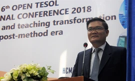 PGS- TS Nguyễn Minh Hà, Phó hiệu trưởng trường ĐH Mở TPHCM phát biểu tại Hội thảo