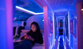 Giới trẻ “phát sốt” vì “xe khách tình nhân”