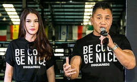 Trương Ngọc Ánh (trái) và Cung Lê ở buổi giới thiệu dự án hồi tháng 5.