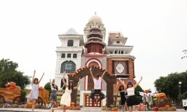 Điều gì đang khiến giới trẻ đua nhau check-in Sun World Danang Wonders?