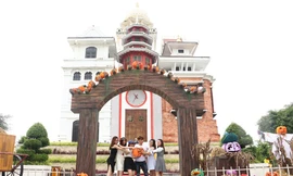 Lạc vào “Vương quốc bí ngô” kỳ ảo mùa Halloween tại Sun World Danang Wonders