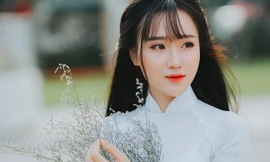 'Hot girl ảnh thẻ' học giỏi, làm người mẫu kiếm 20 triệu đồng/tháng