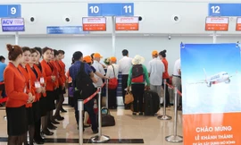 Rực rỡ sắc cam tại lễ khai trương sân bay Cát Bi