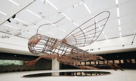 Ngao du ký ức cùng Dế Mèn khổng lồ ở Hà Nội