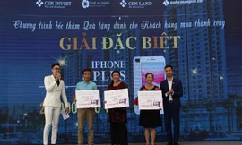 Khách hàng may mắn nhận giải đặc biệt của chương trình