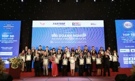 Trao giải Top 50 của giải thưởng Top 500 doanh nghiệp tăng trưởng nhanh nhất Việt Nam
