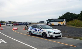 Sang Nhật Bản thử robot, 'cưỡi' Cub điện, trải nghiệm xe Hydro 