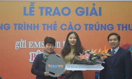 Tổng Cty Chuyển phát nhanh bưu điện trao thưởng trị giá gần 1,5 tỷ 