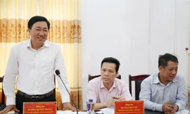 Tổng Giám đốc Dương Quyết Thắng phát biểu tại buổi làm việc với huyện Mường Tè