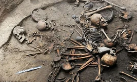Phát hiện mộ cổ tập thể với cách mai táng kỳ lạ