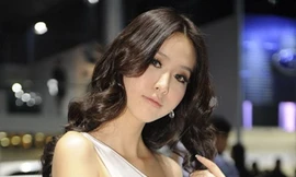 Ngắm người đẹp tại triển lãm ô tô Quảng Châu