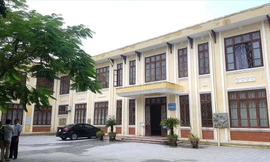 Trường ĐHNT Huế - cái nôi đào tạo mỹ thuật của miền Trung và cả nước không còn đủ tiền trả lương cho người lao động 