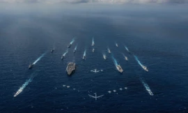 GS James Borton nhận định, từ năm 2021, Mỹ và một số đồng minh sẽ tiếp tục thực hiện các cuộc tuần tra tự do hàng hải Ảnh: US Navy