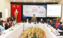 Bí thư T.Ư Đoàn Nguyễn Ngọc Lương phát biểu tại buổi họp báo Ảnh: Như Ý