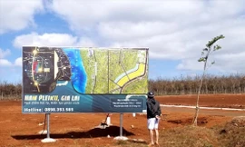 Biển quảng cáo với những hình ảnh hấp dẫn nhưng không đúng sự thật về khu dân cư (thôn Ia Ring, xã Ia Tiêm, huyện Chư Sê, tỉnh Gia Lai)