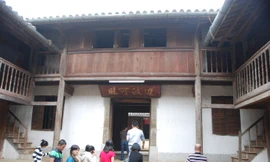 Một góc Dinh thự Sà Phìn