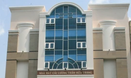 Nhà hát Hưng Ðạo (tức Nhà hát Trần Hữu Trang) hiện nay 