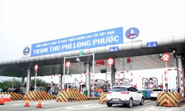 Một trạm thu phí trên tuyến cao tốc TPHCM - Dầu Giây do VEC quản lý Ảnh: IFN