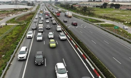 Trong 11 đoạn cao tốc Bắc - Nam, có 6 đoạn được đầu tư từ ngân sách nhà nước, dự kiến hoàn thành vào năm 2022 