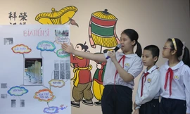 Một số hoạt động trải nghiệm di sản của học sinh tại không gian này Ảnh: NGUYÊN KHÁNH 